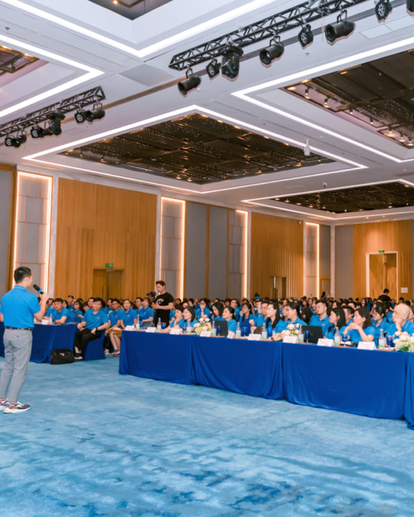BUSINESS COMMUNICATION MEETING